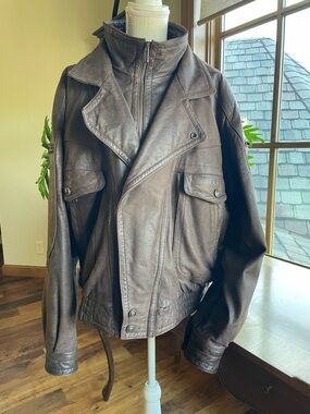Wilsons Vintage Brown Leather Bomber Jacket with Funnel Neck Detail size XL